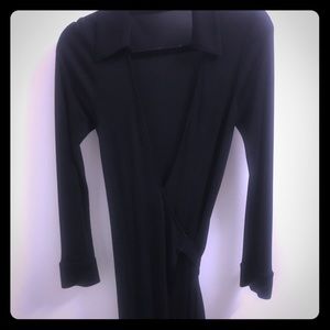 Classic Diane von Furstenberg wrap dress size 6